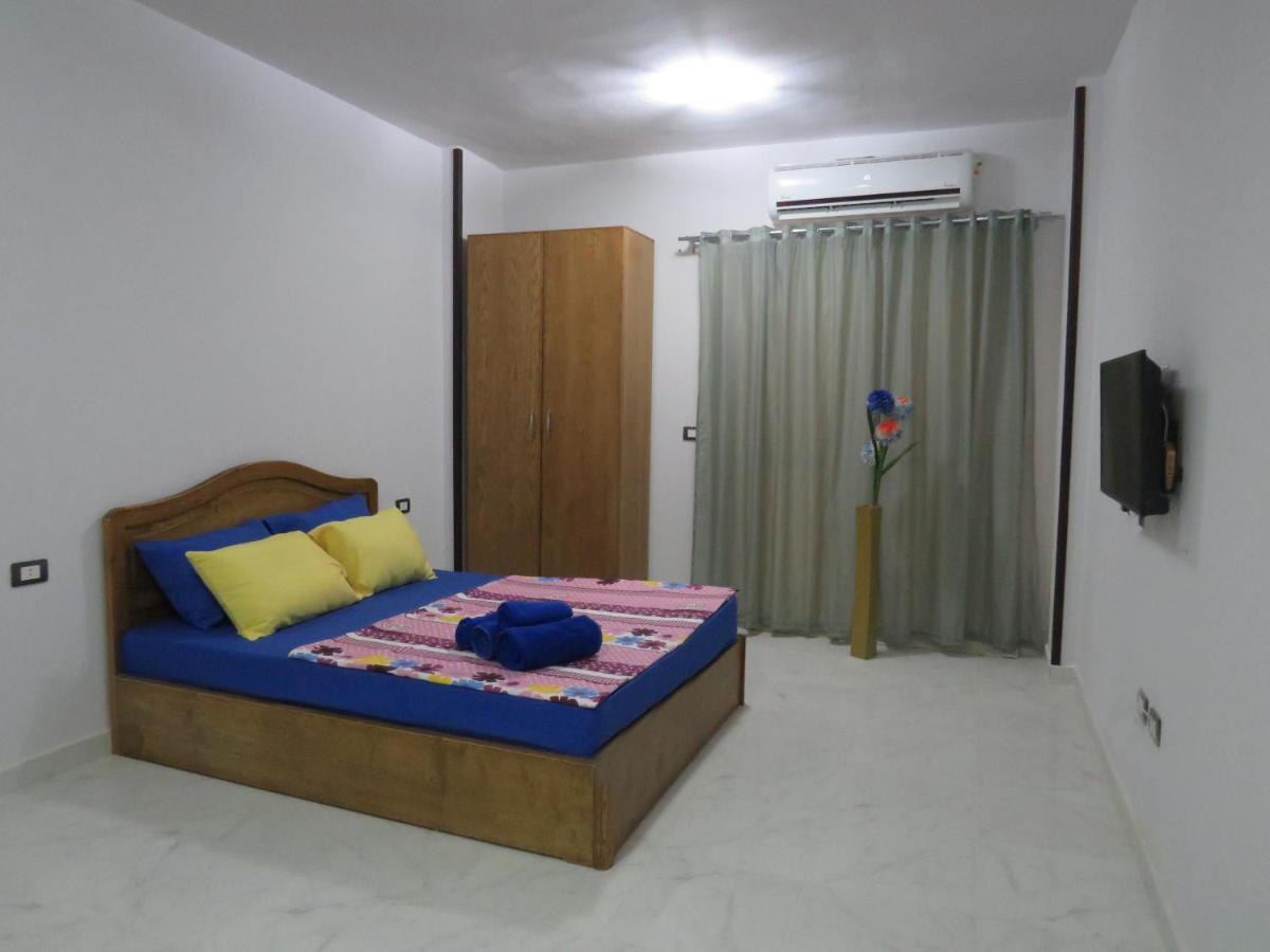 Apartment Taranto Near The Sea Redsealine ฮูร์กาดา ภายนอก รูปภาพ