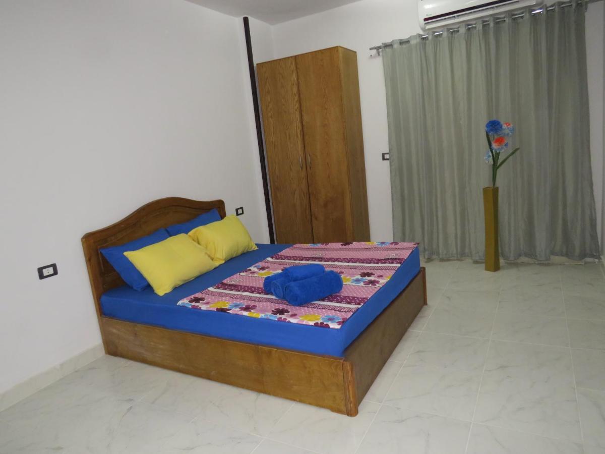 Apartment Taranto Near The Sea Redsealine ฮูร์กาดา ภายนอก รูปภาพ