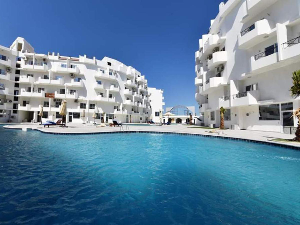 Apartment Taranto Near The Sea Redsealine ฮูร์กาดา ภายนอก รูปภาพ