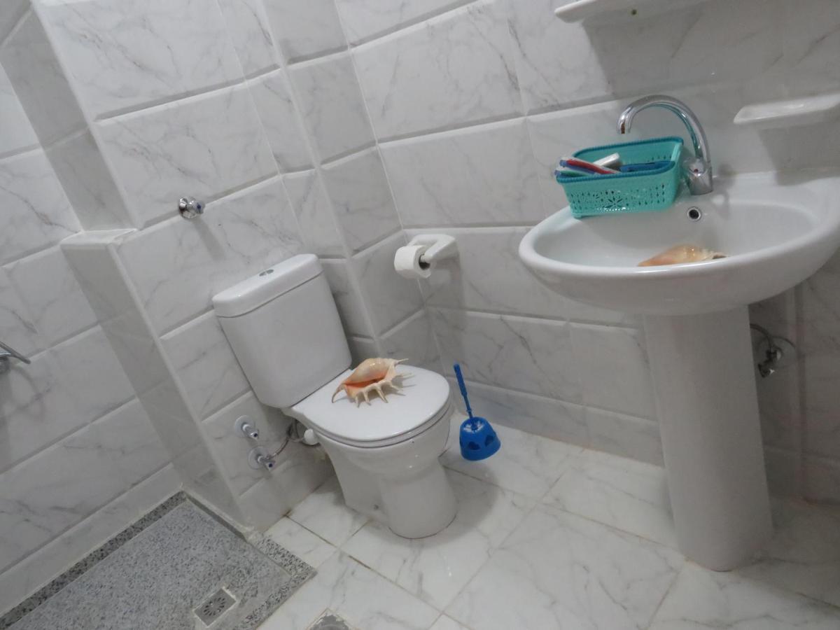 Apartment Taranto Near The Sea Redsealine ฮูร์กาดา ภายนอก รูปภาพ