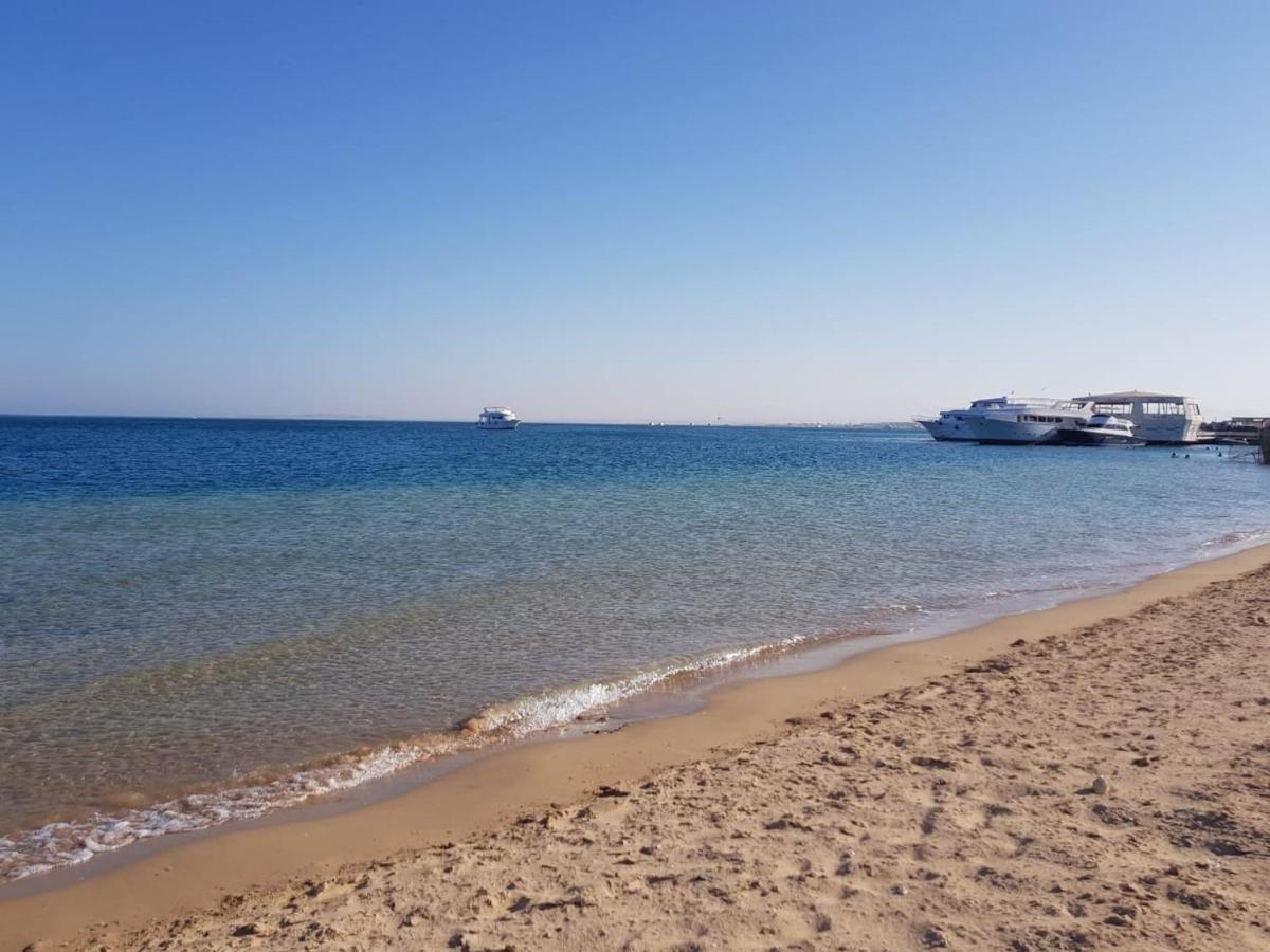 Apartment Taranto Near The Sea Redsealine ฮูร์กาดา ภายนอก รูปภาพ