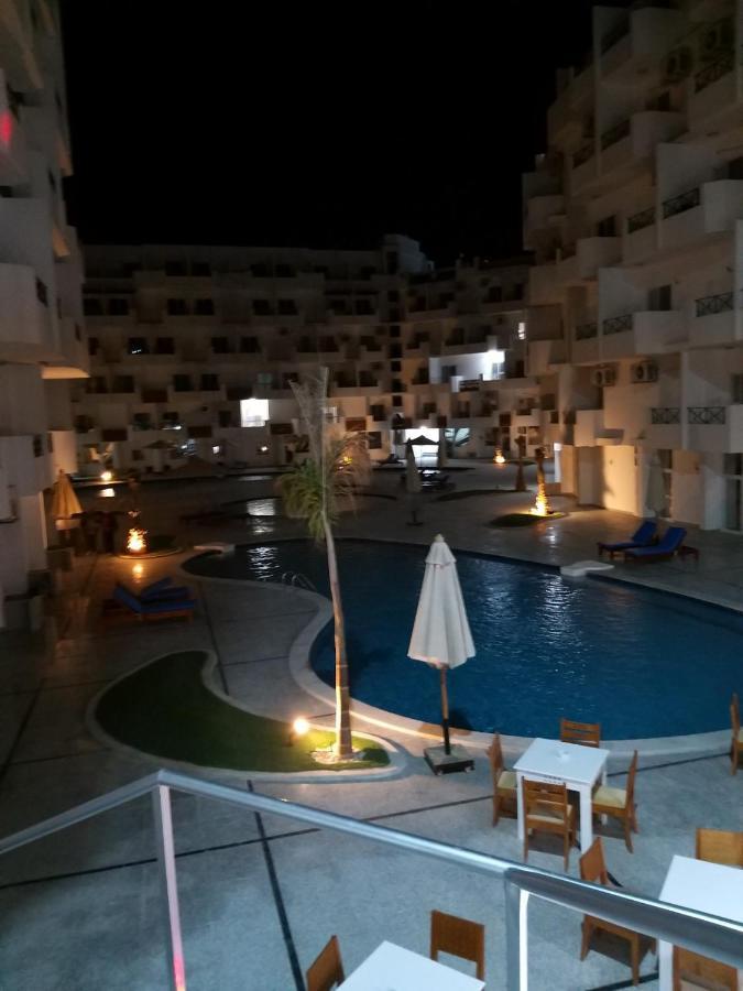 Apartment Taranto Near The Sea Redsealine ฮูร์กาดา ภายนอก รูปภาพ