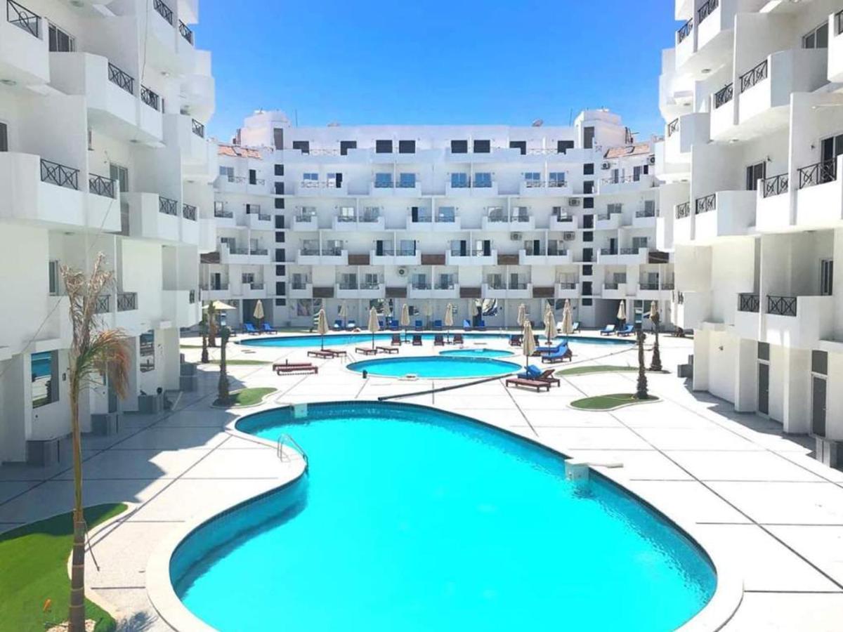 Apartment Taranto Near The Sea Redsealine ฮูร์กาดา ภายนอก รูปภาพ