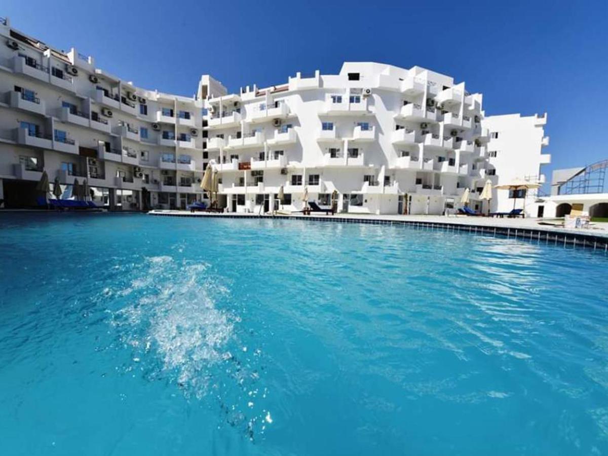 Apartment Taranto Near The Sea Redsealine ฮูร์กาดา ภายนอก รูปภาพ