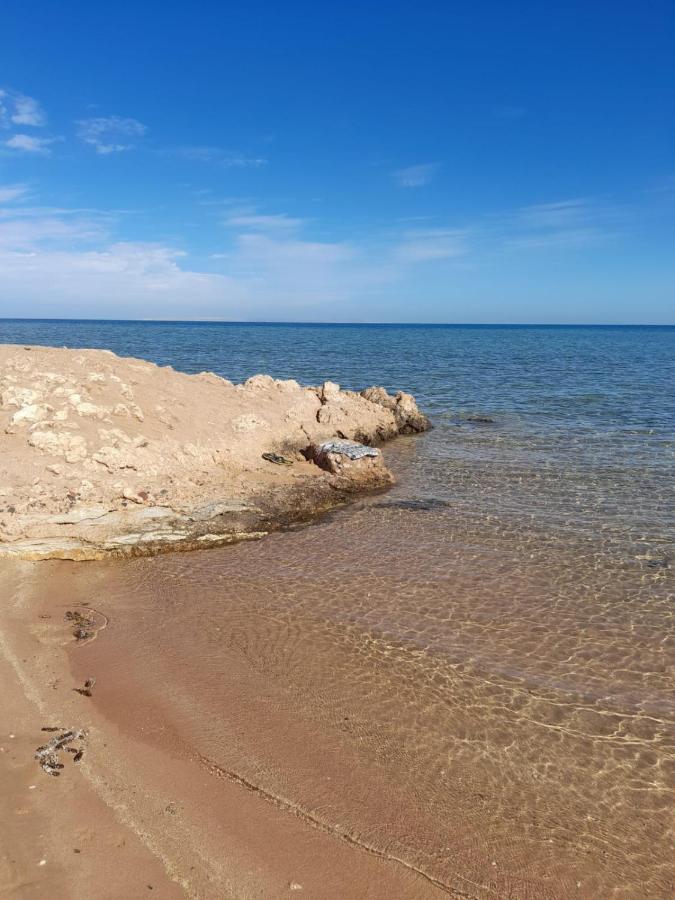 Apartment Taranto Near The Sea Redsealine ฮูร์กาดา ภายนอก รูปภาพ