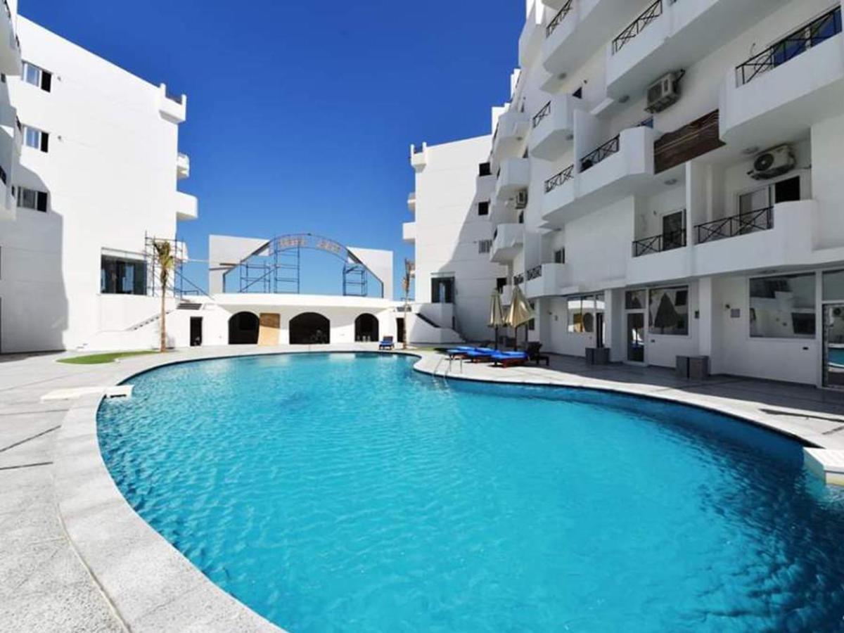 Apartment Taranto Near The Sea Redsealine ฮูร์กาดา ภายนอก รูปภาพ